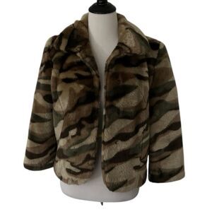 Blue Pearl by Allen Schwartz Camo Faux Fur Jacket size M
